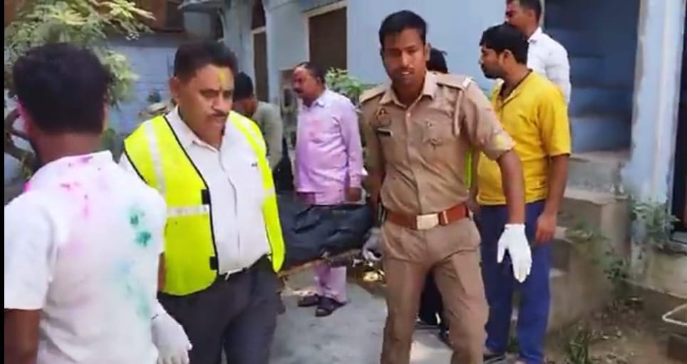 Constable commits suicide by shooting himself shot with INSAS rifle police believes it to be a family dispute