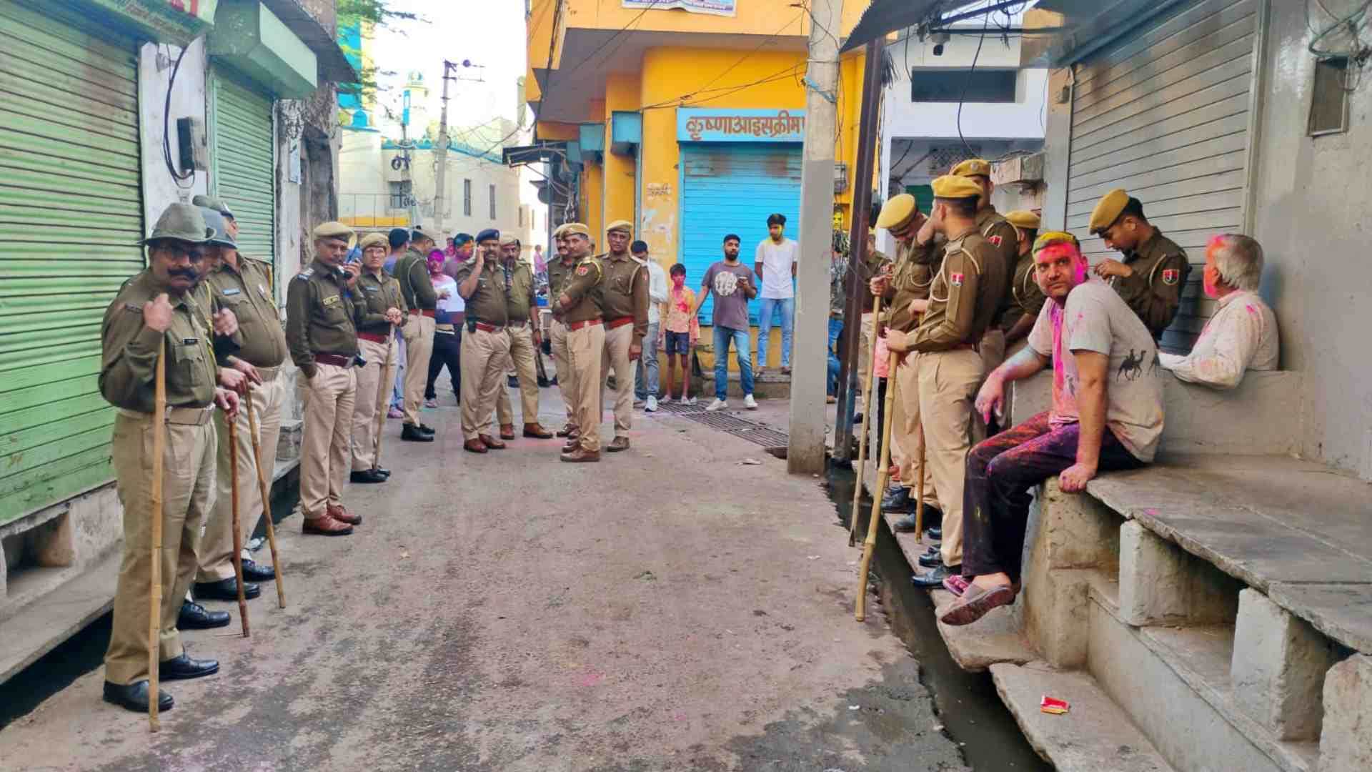 मुस्तैद प्रशासन।
