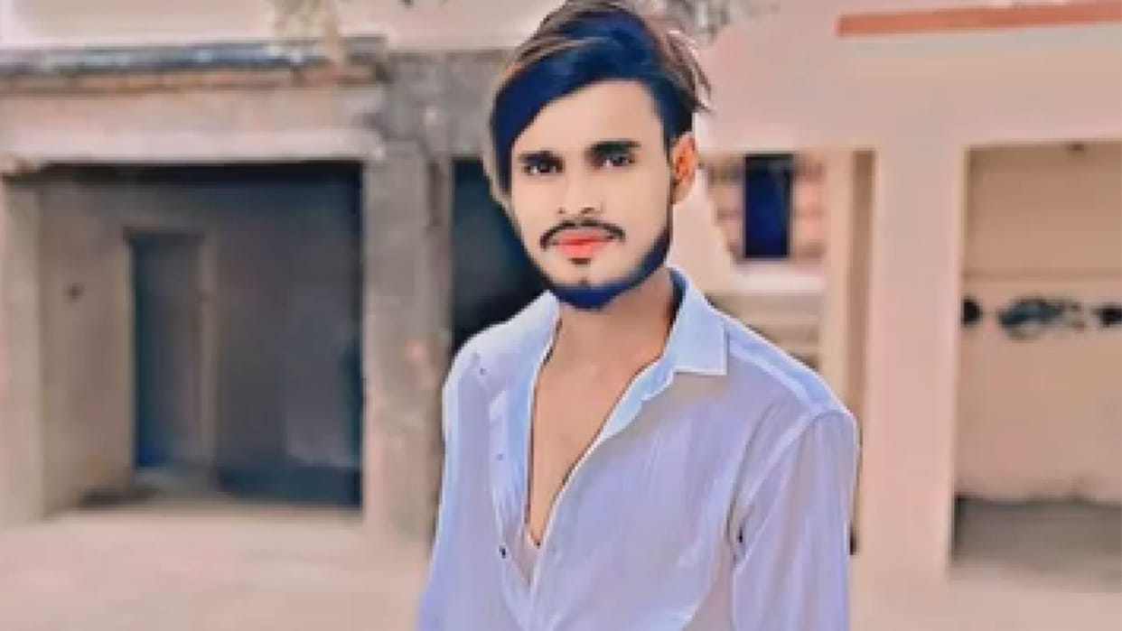 lover who came to meet his girlfriend beaten to death  in Azamgarh