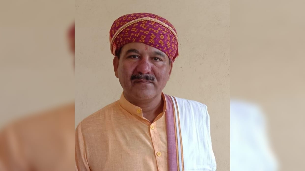 Rajsamand News Saivantri Sarpanch died after falling down while dancing on Holi possibility of heart attack