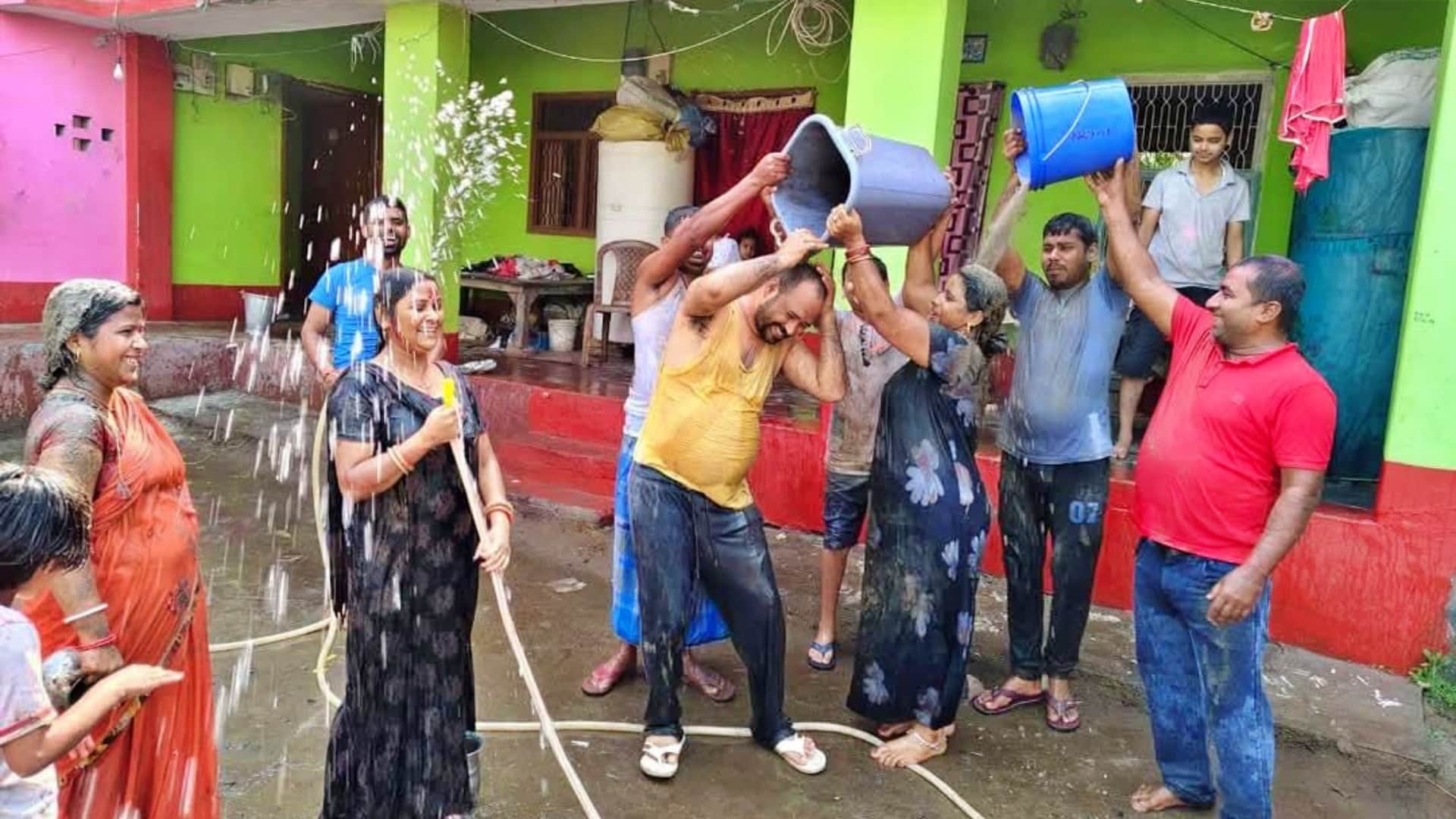 Saharsa: Holi-Juma controversy ineffective, festival of colors also became festival of love and brotherhood