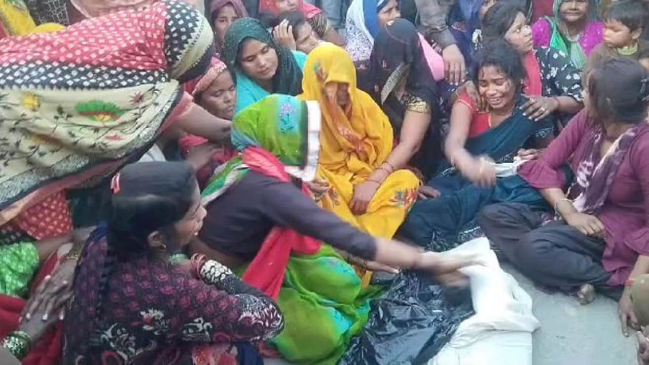 Shahjahanpur Murder 12 year old boy shot dead see photos