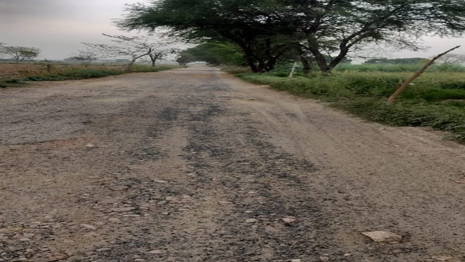 road from Chandapa to Kakodi is in bad condition