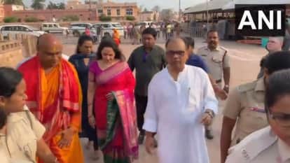 Hema Malini Visits Puri Jagannath Temple for Darshan Expresses Joy of Celebrating Holi