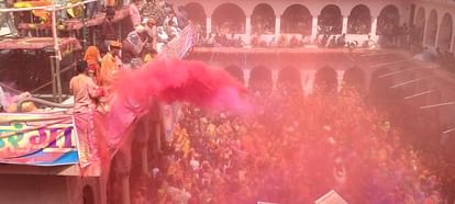 Braj ki holi dauji Huranga organized in Baldev of Mathura