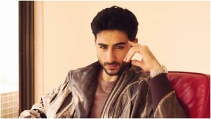 Ibrahim Ali Khan in Destination Wedding dance on yacht video goes viral