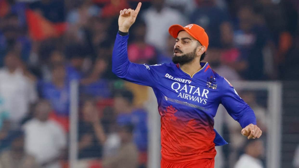Virat Kohli posted clarification in social media after being troll for liked photo of avneet kaur IPL 2025