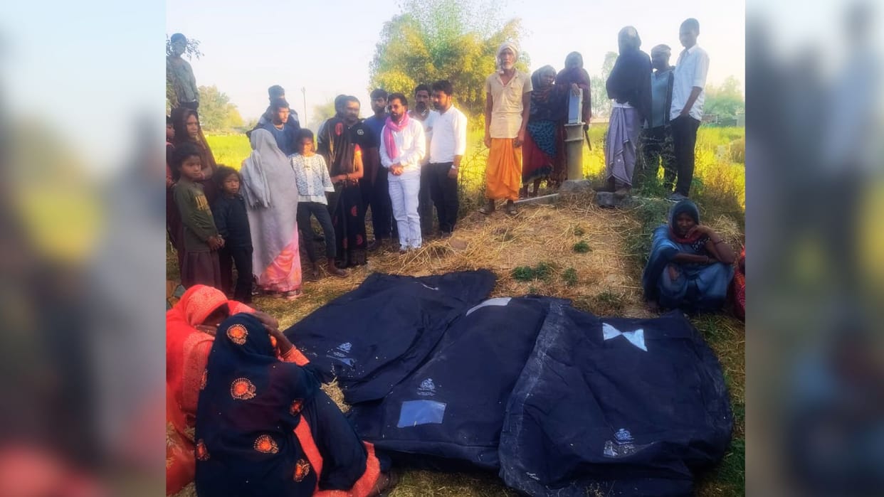 three people died in road accident on chandauli highway Holi turned into mourning