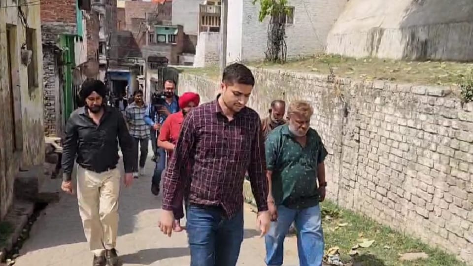 ASI team came and then returned, the painting work of Sambhal's Jama Masjid did not start