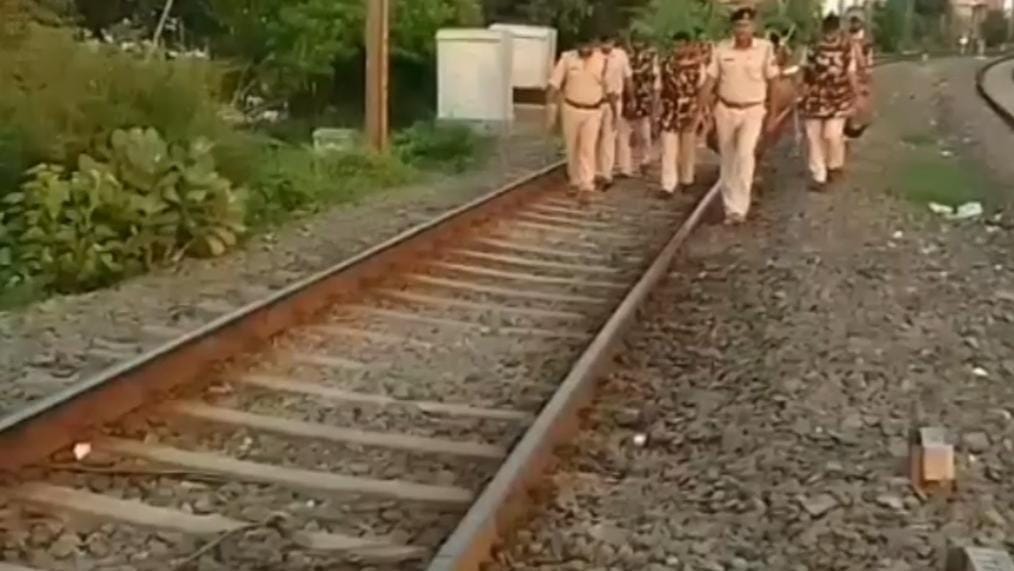 Bihar News : shaheed express assistant loco pilot dead body found on railway track near kudhni muzaffarpur