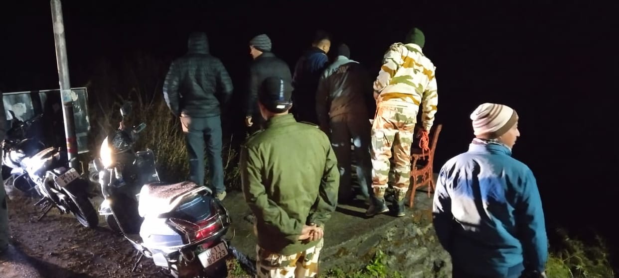 Car going from Jyotirmath to Marwari met with an accident on Badrinath Highway four injured