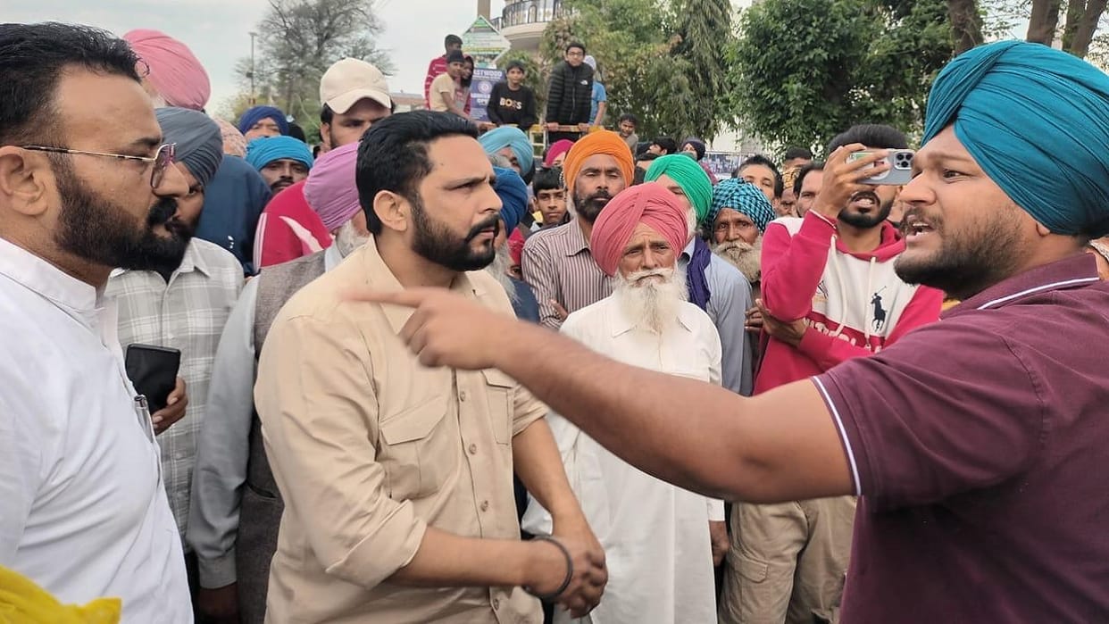 Clash between AAP leaders over anti-drug campaign in Halwara, Punjab