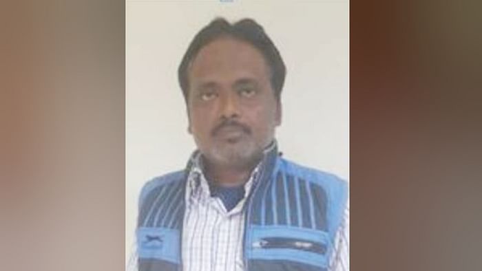 ISI Agents Ordnance factory Chargeman used to have more than 50 chats with Pakistani agent every day Agra news