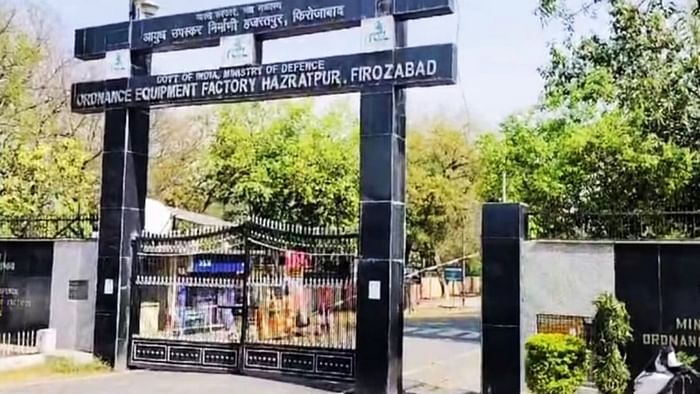 ISI Agents Ordnance factory Chargeman used to have more than 50 chats with Pakistani agent every day Agra news