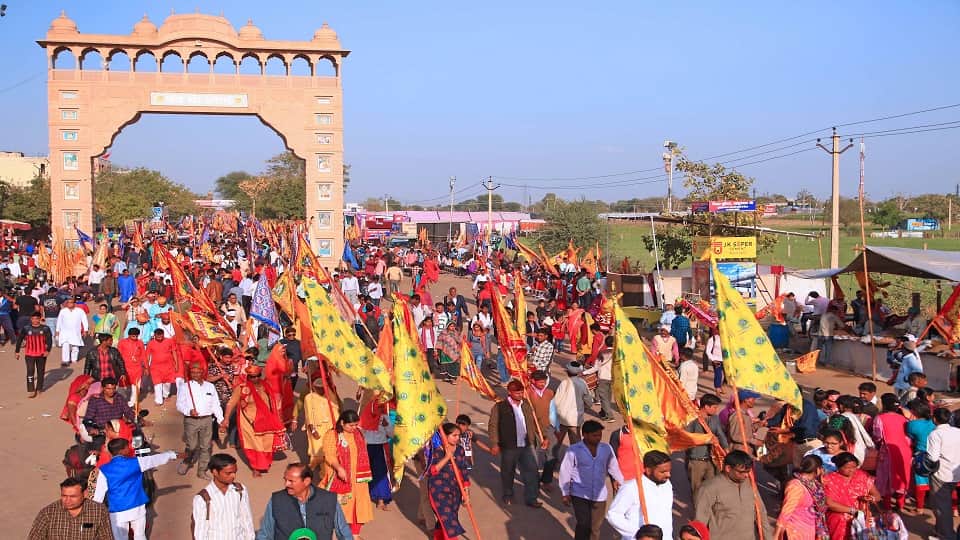 Khatu Shyam Travel Guide Best Route, Travel Options, and Fare Details in Hindi