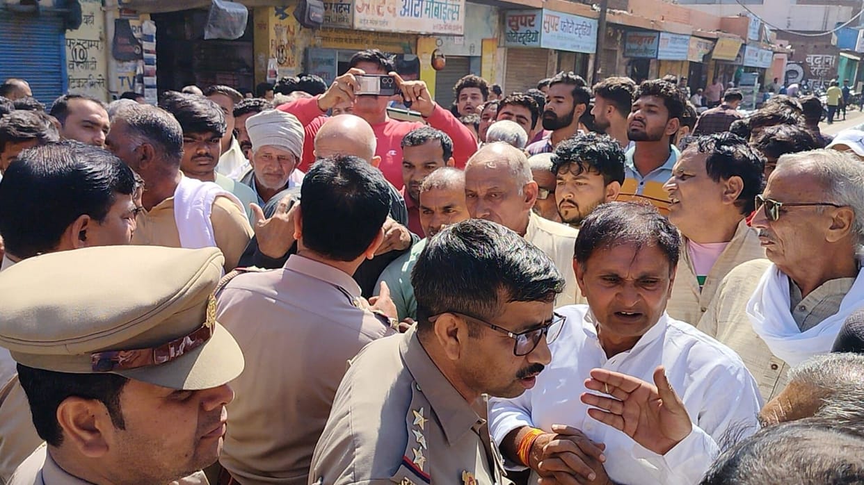 Baghpat: Bike riding head constable dies after being hit by tractor trolley, was posted in Saharanpur