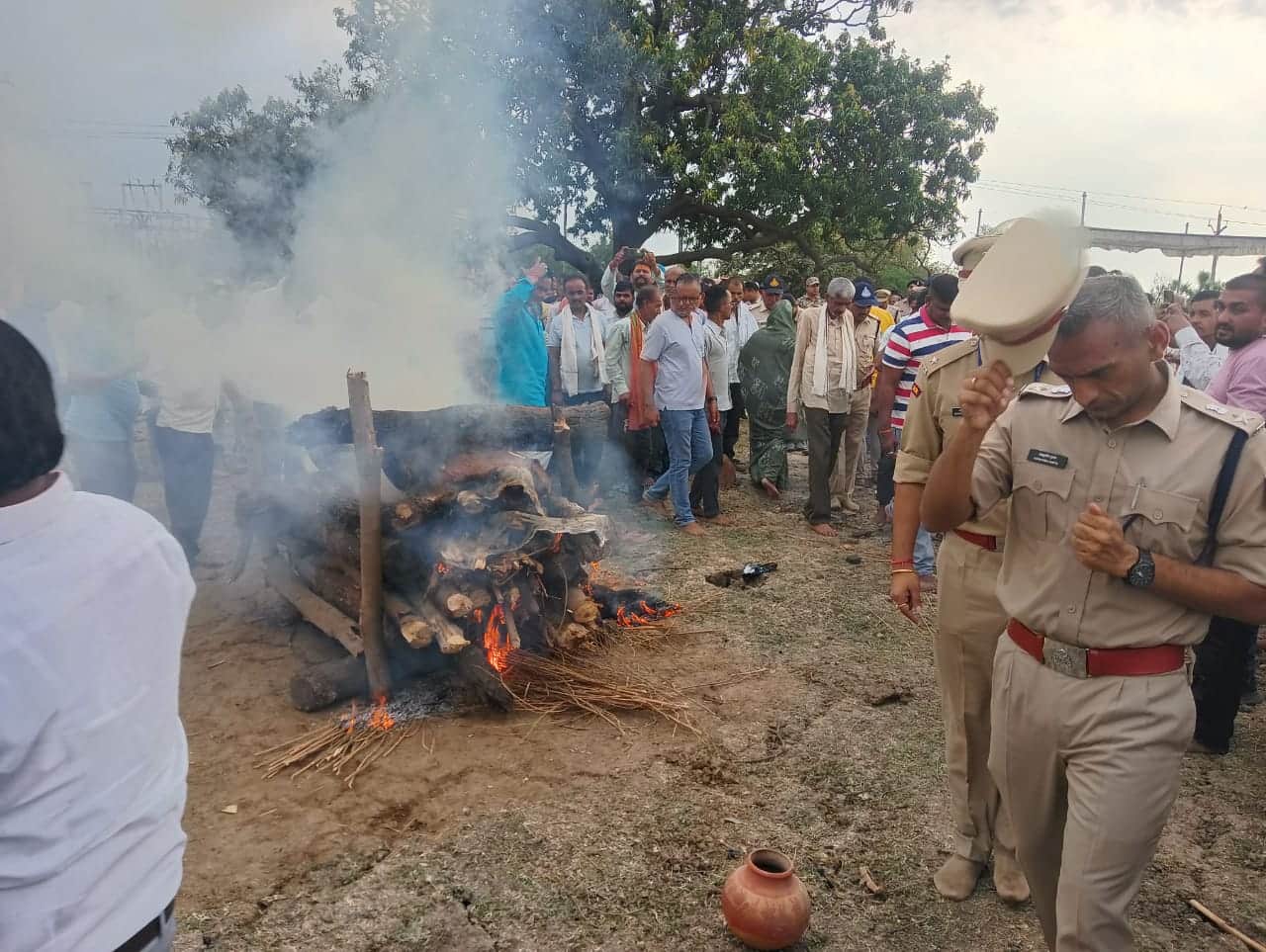 Mauganj Incident: ASI who lost his life in Mauganj was given final farewell with state honors