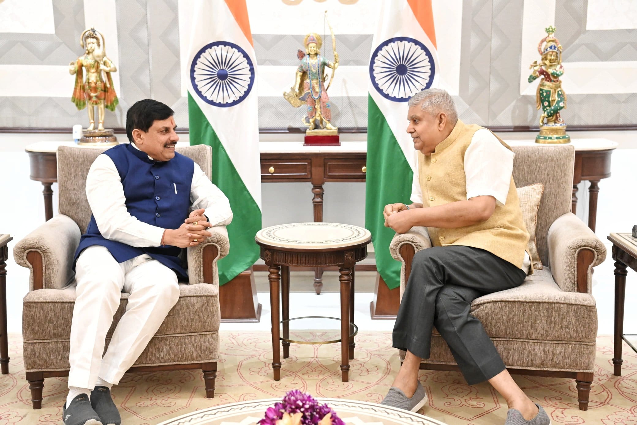MP: CM Dr. Yadav reached Haryana and paid tribute to the Union Minister's father on his demise, met the Vice P