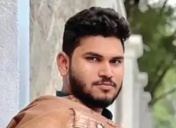 Indore News: In Indore, a restaurant manager, saddened by his girlfriend's infidelity, committed suicide