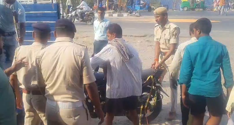 Bihar News : Accident in Patna, bike rider dies: Patna police engaged in investigation