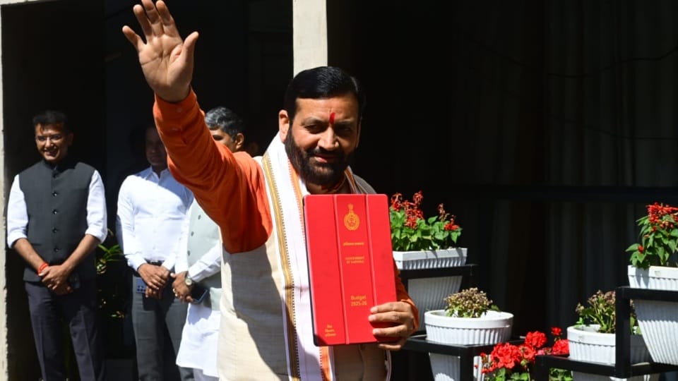 Haryana Budget 2025 Haryana Chief Minister Nayab Singh Saini presented his first budget as Finance Minister