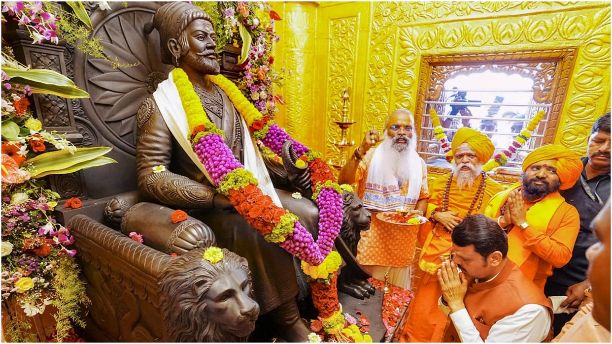 'Shivaji Maharaj's temple deserves glorification, not Aurangzeb's grave', CM Fadnavis said amid controversy