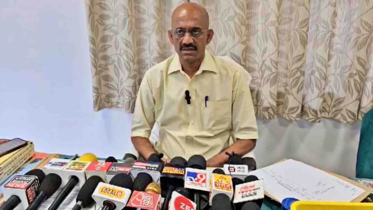 Sidhi News: A young man committed suicide by going live on social media