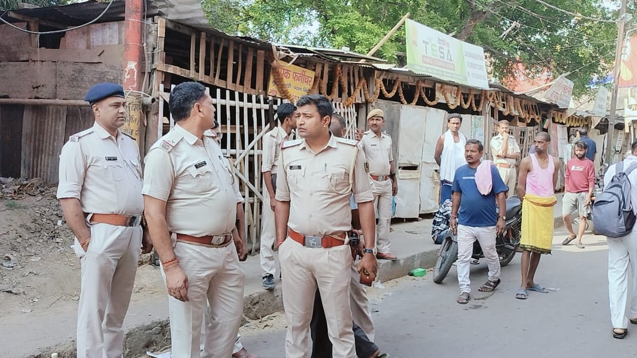 Sensation due to finding the dead body of a half naked youth in Patna