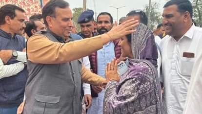 हिसार में जिला अध्यक्ष बनीं आशा