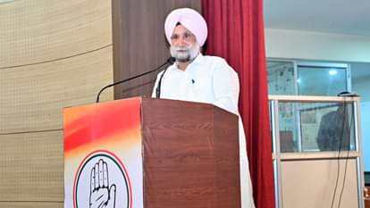 कांग्रेस के प्रदेश प्रभारी सुखजिंदर सिंह रंधावा