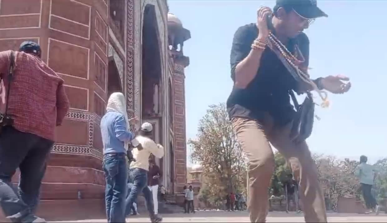 Such disaster befell Taj Mahal stampede among tourists some sat covering their faces while others had to run