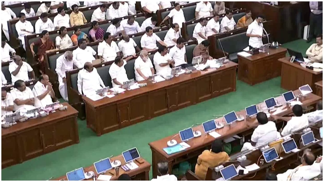 Tamil Nadu 62 members supported 154 members opposed the No Confidence motion brought Appavu Assembly Speaker
