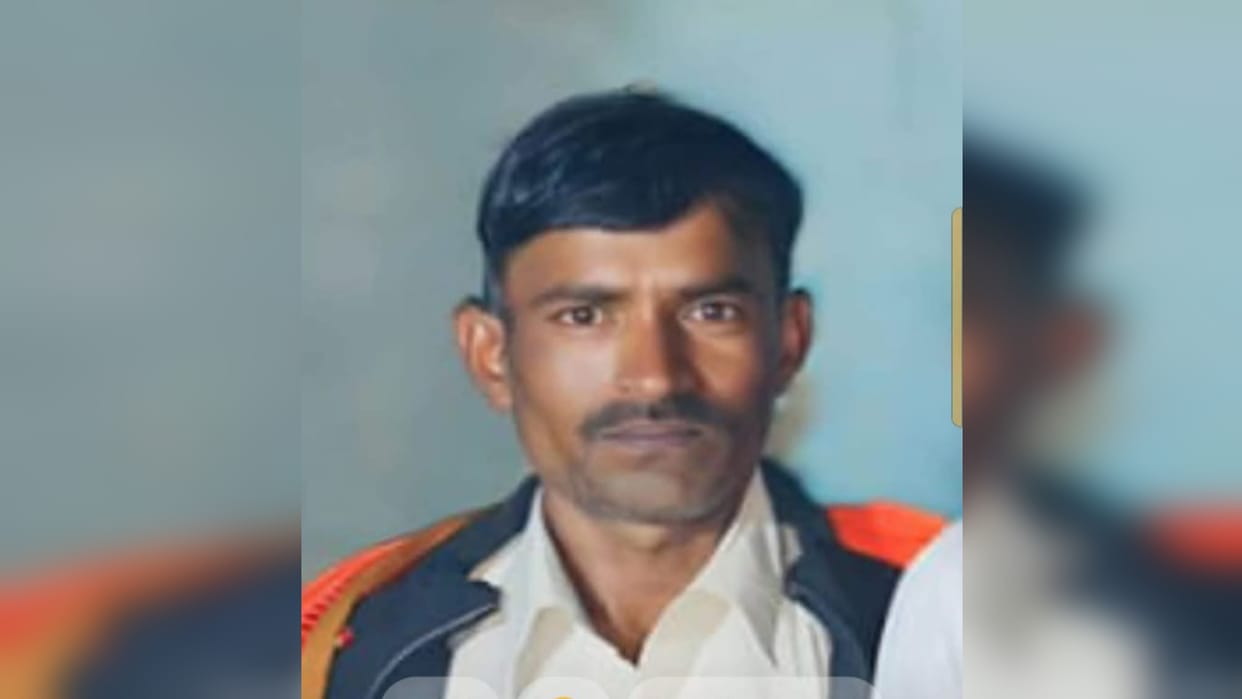 Body of a laborer missing for two days found in a pond, family members suspect murder