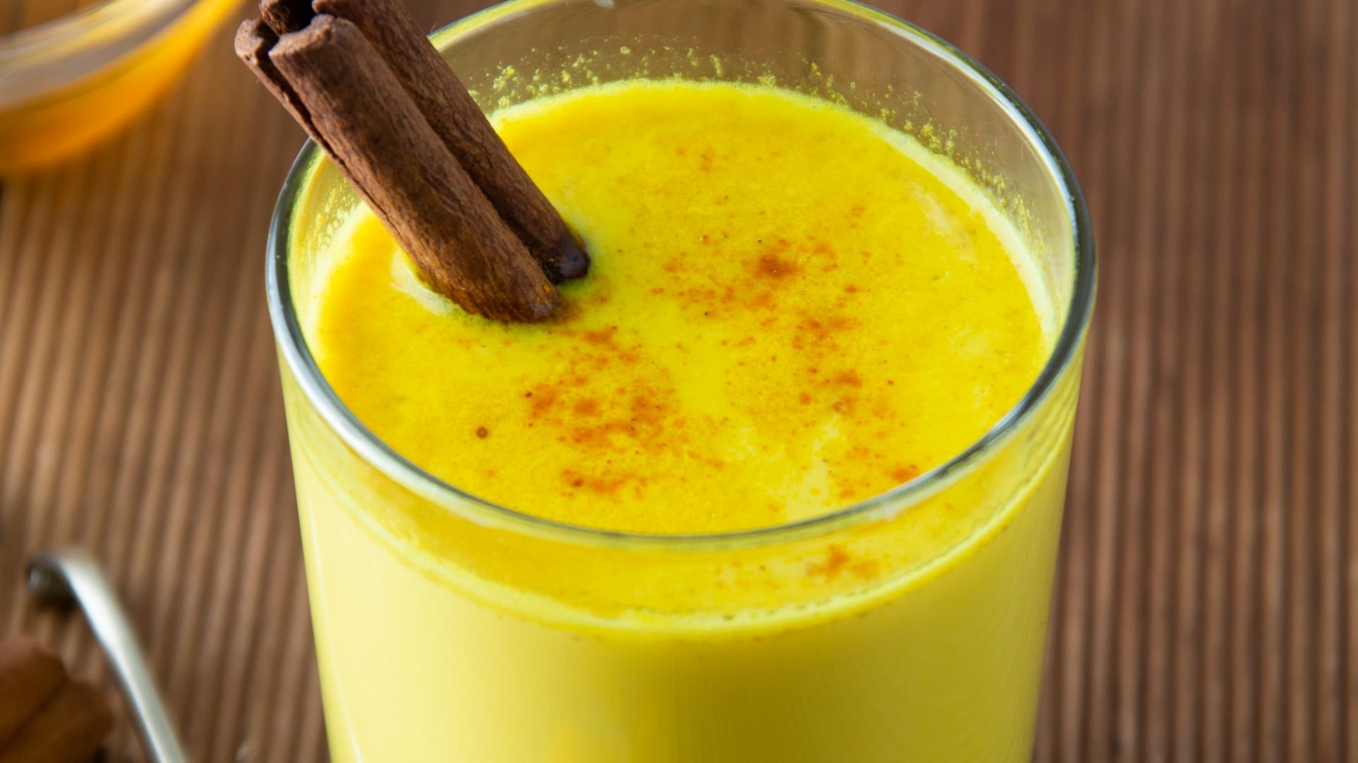 Haldi Milk Drink turmeric milk and get inner strength and external glow in 14 days you won't believe it disprj