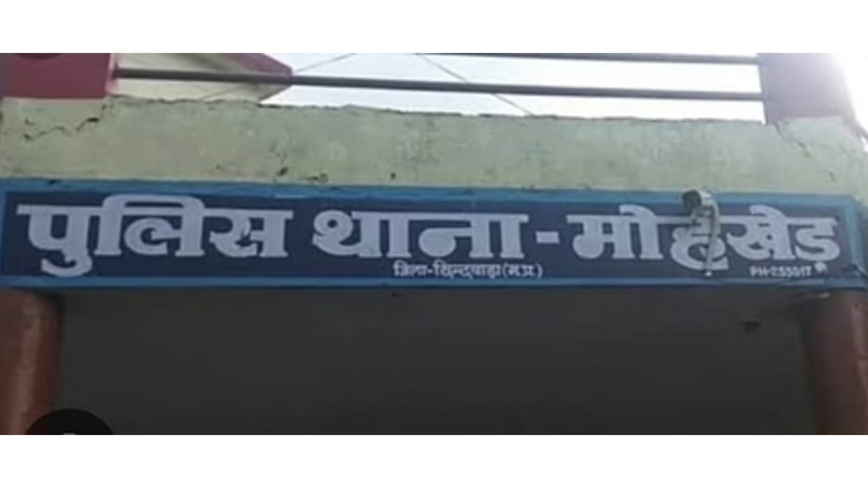 Rs 2.5 lakh for theft of Rs 81,000 False story created in connivance with operator and guard