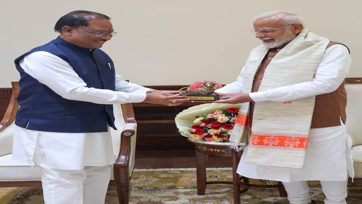 Chief Minister Sai met Prime Minister Modi, handed over the roadmap for the development of Bastar