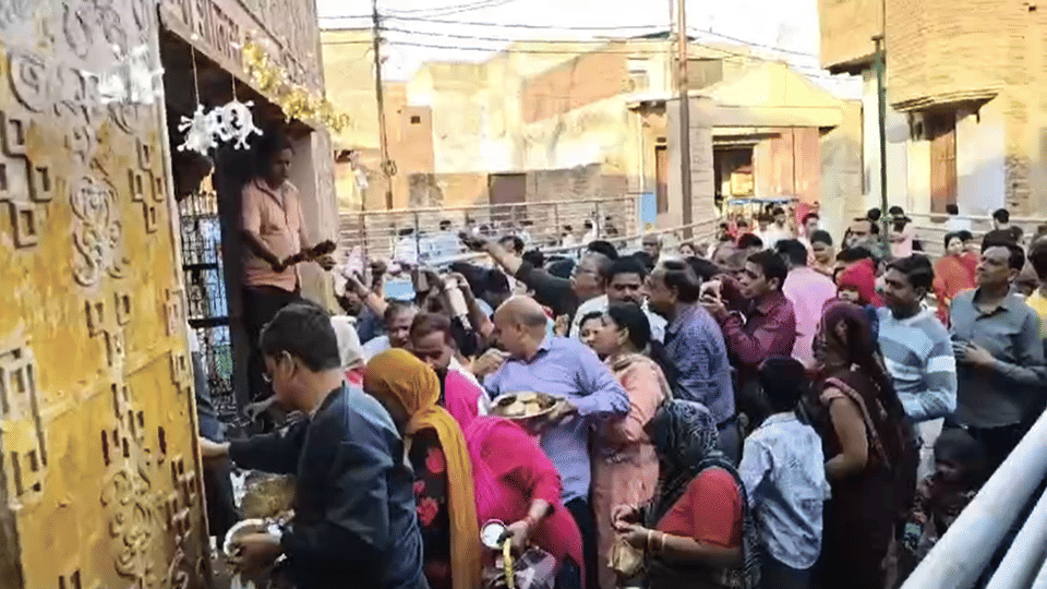 Huge crowd gathered in Sheetla Mata temples for Basoda worship