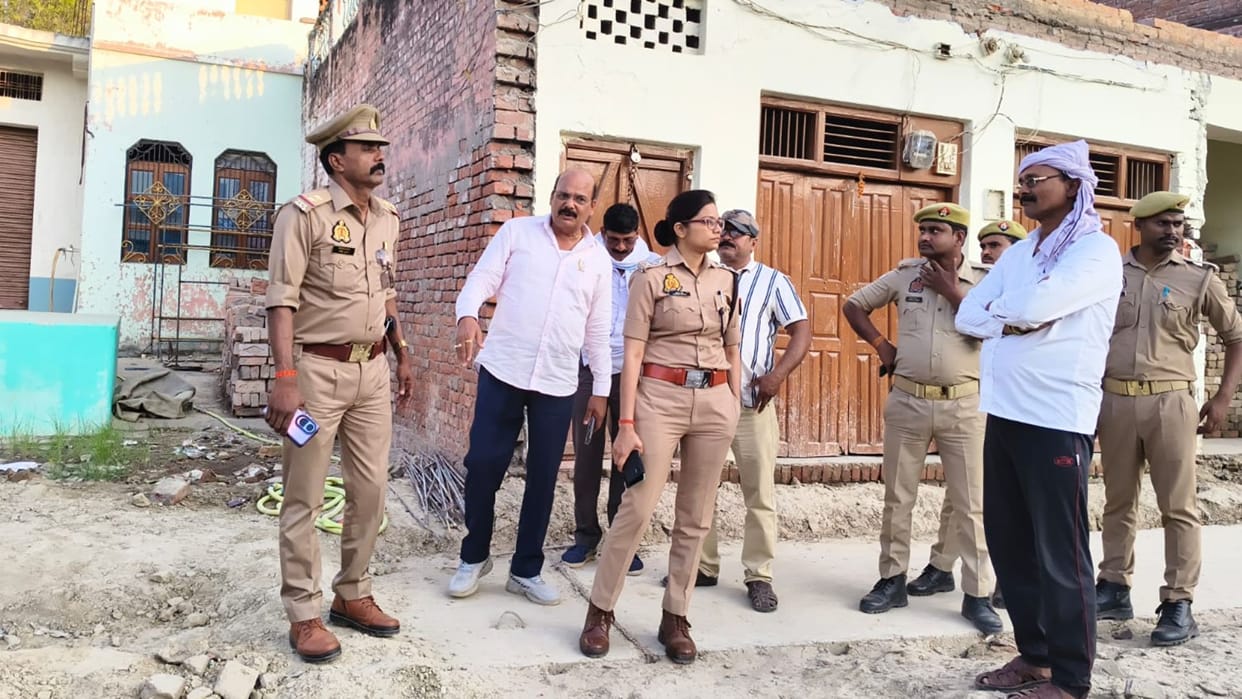 Police registered case against four people for fighting between two communities in Jaunpur