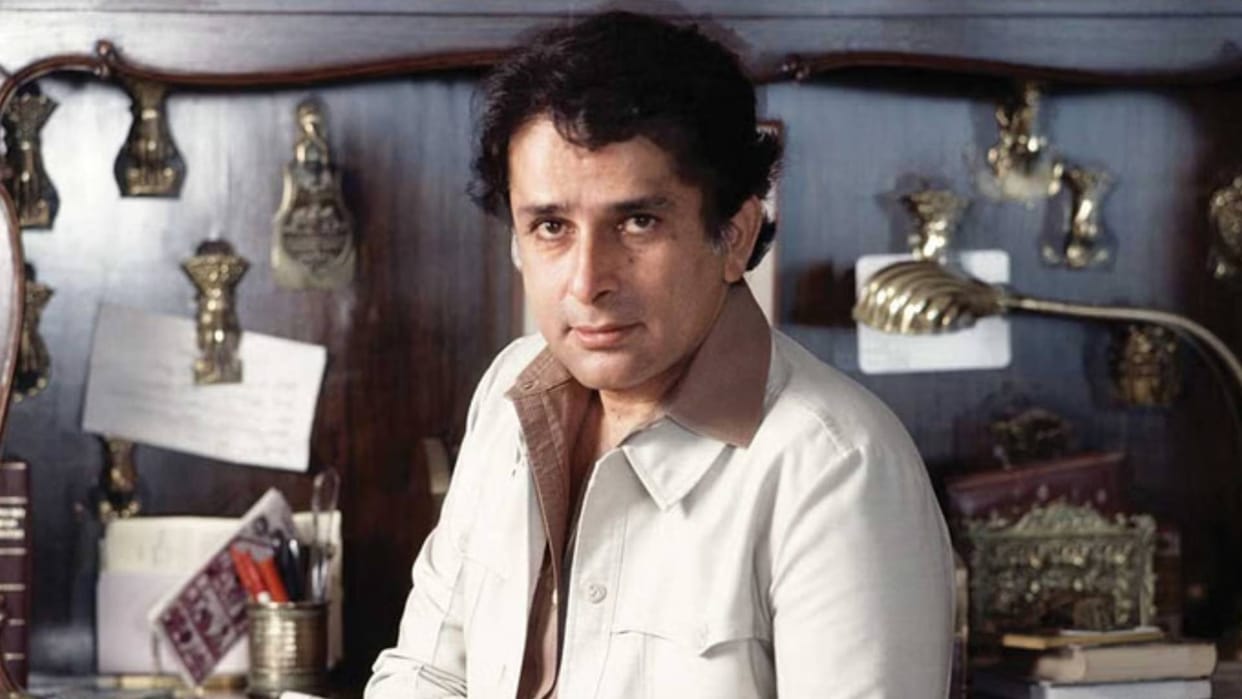 Shashi Kapoor birth anniversary know unknown facts about actor career struggle hollywood bollywood films award