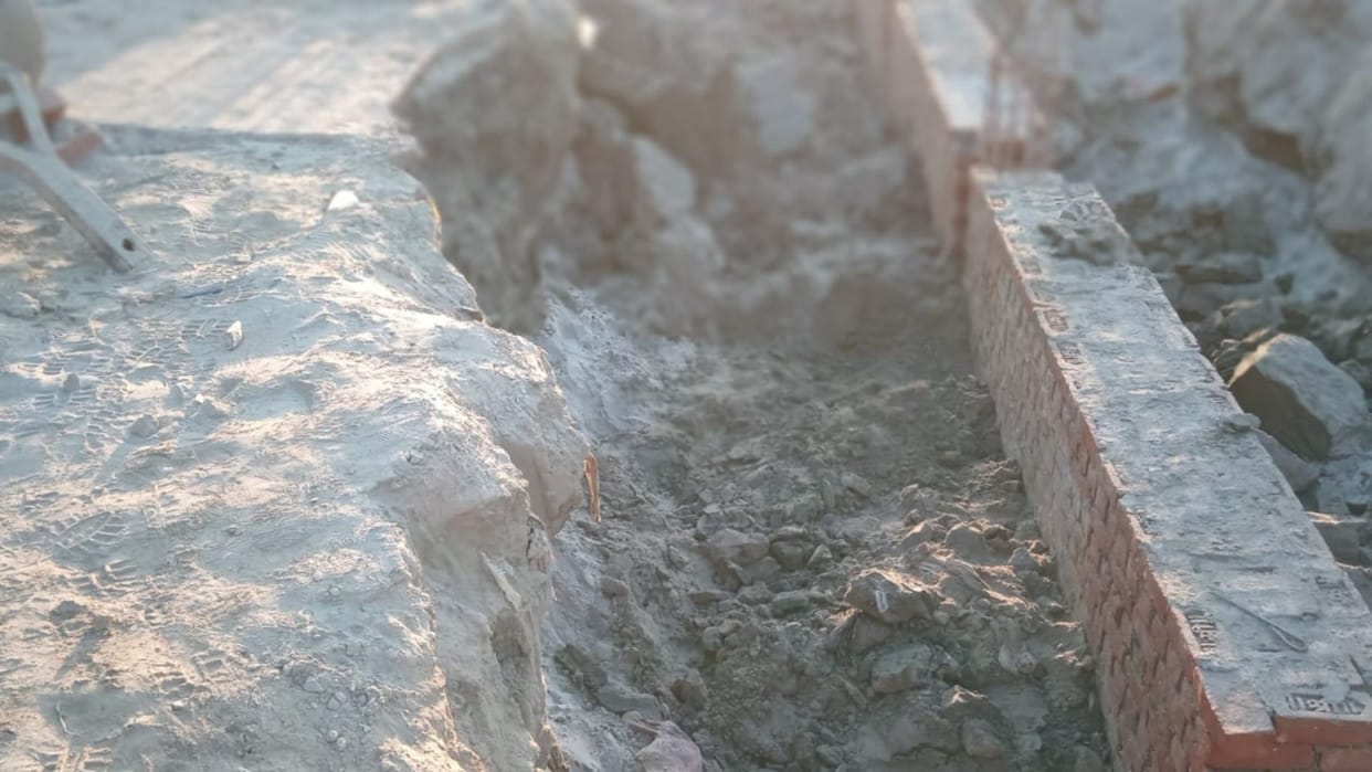 Negligence took the life of a teenager while playing he fell into the pit of a pillar under construction and