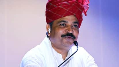 Temple Purification Dispute Govind Dotasara says No action against Gyandev even after 13 days why is CM silent