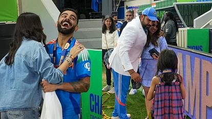 BCCI: विराट की मांग पर खिलाड़ियों के परिवार की यात्रा से जुड़े नियम में हो सकता है बदलाव; रिपोर्ट में खुलासा Bcci likely to ease rules on families travelling with players on tours know details