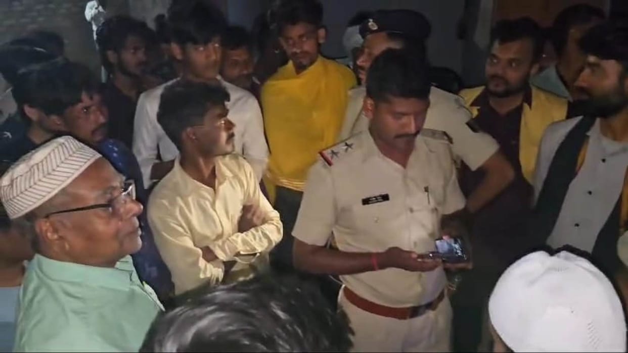 Bihar News : Homeopathic doctor shot by criminals vaishali Bihar police murder case