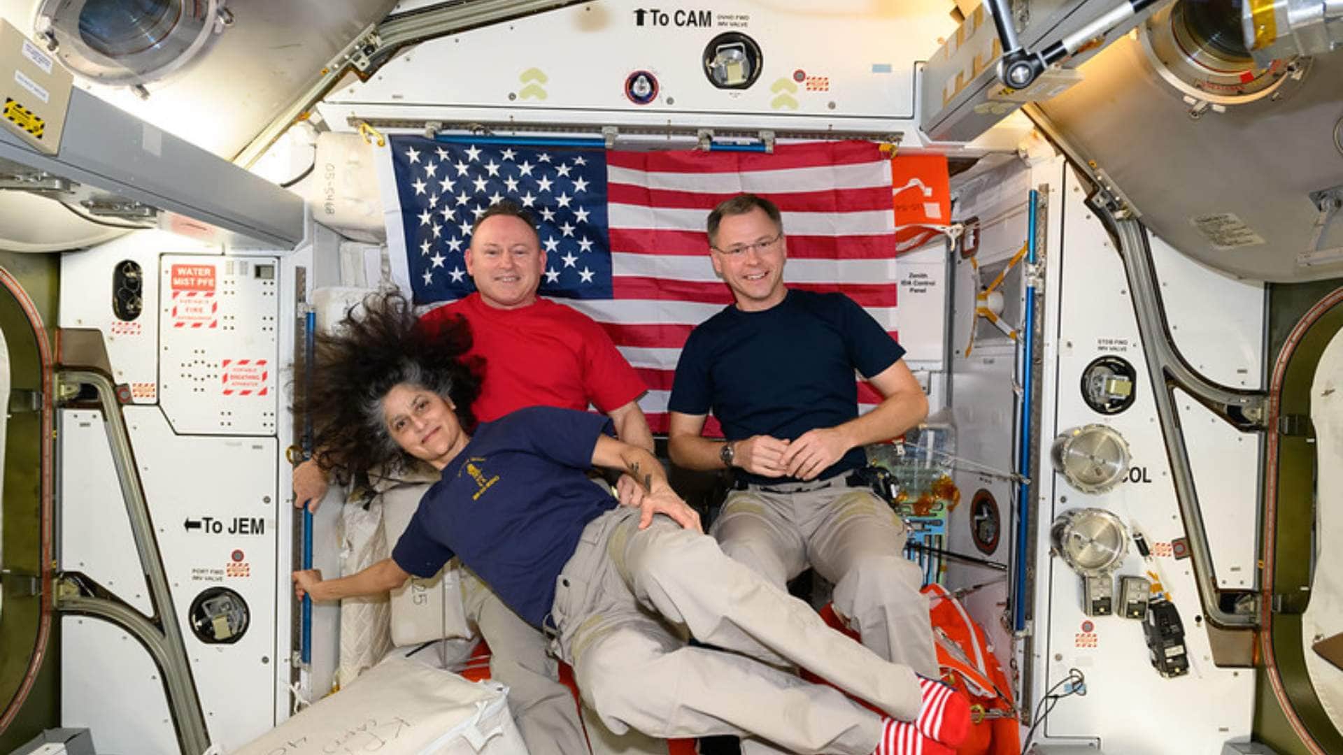 International Space Station Orbits Earth Every 90 Minutes What Nasa Astronauts Do On Iss Know Interesting Fact