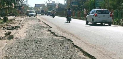 Amar Ujala investigation 1000 crores wasted in potholes lakhs of people forced to walk with jerks