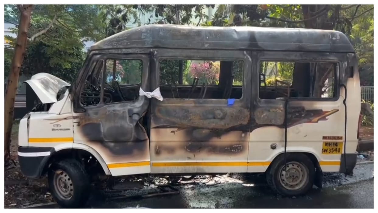 maharashtra Four employees killed as cab vehicle carrying them catches fire near Pune