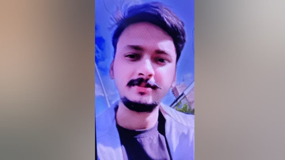 Wife along with her lover killed Husband chopped body into 15 pieces and buried it in a drum In Meerut