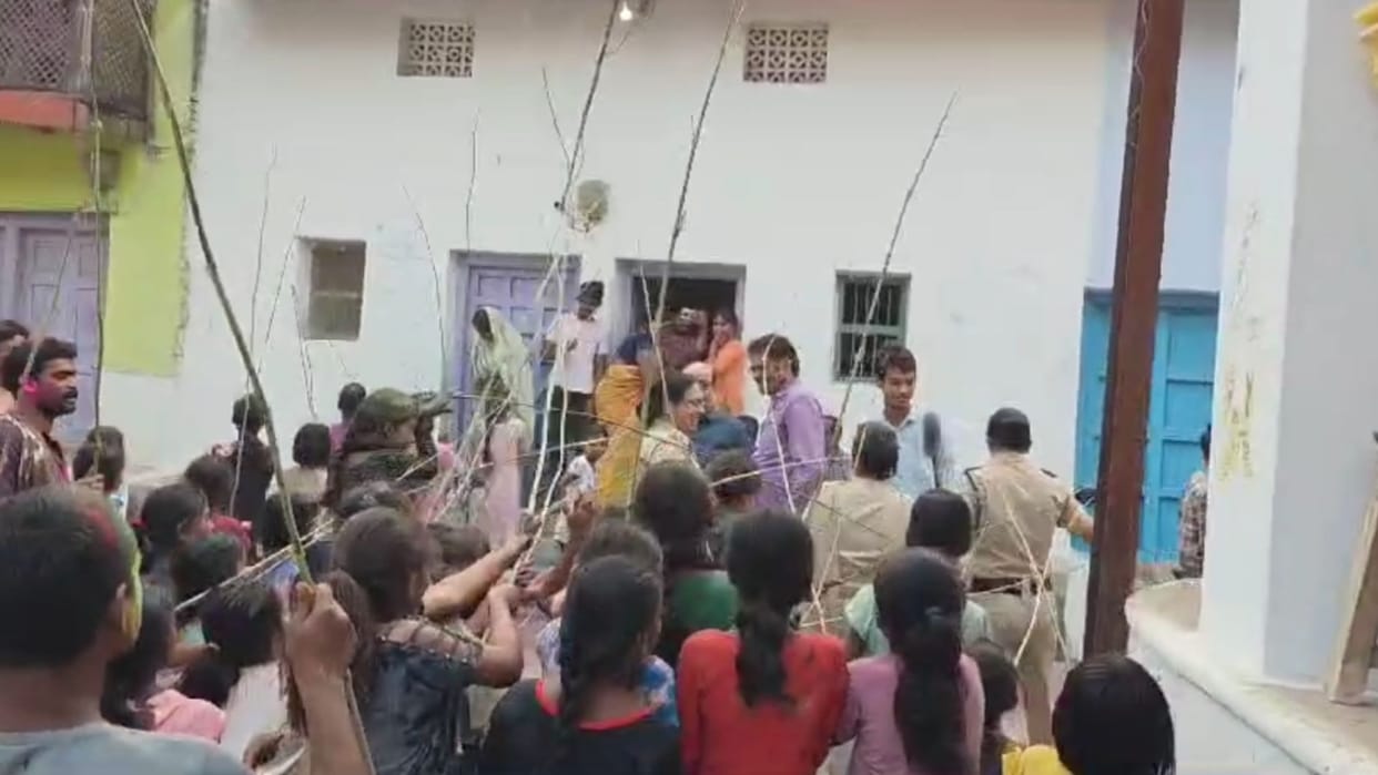 Lathmar Holi organized on occasion of Rang Panchami in Janjgir Champa