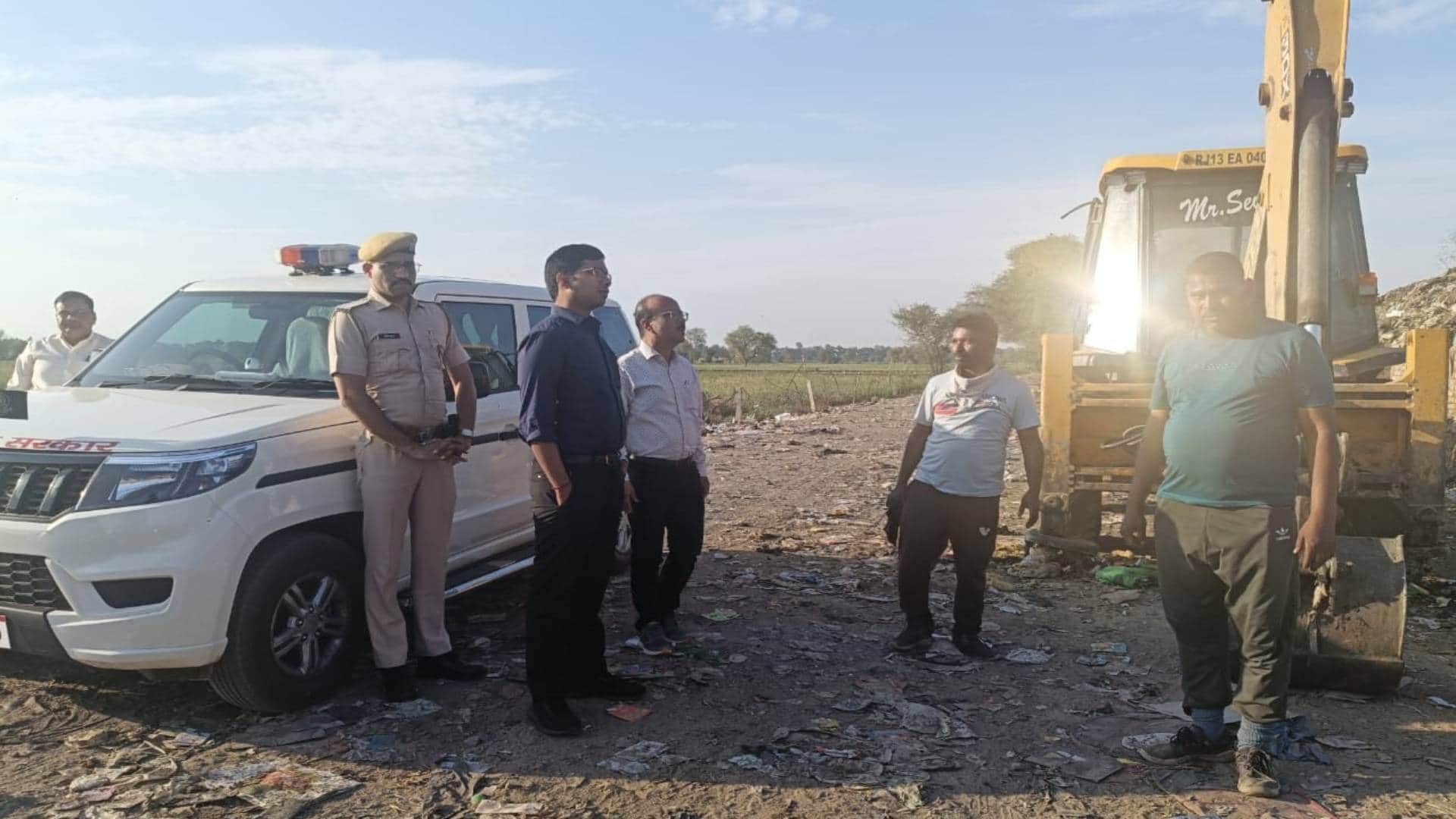नगर परिषद आयुक्त आईएएस रजत यादव ने नाराजगी जाहिर की