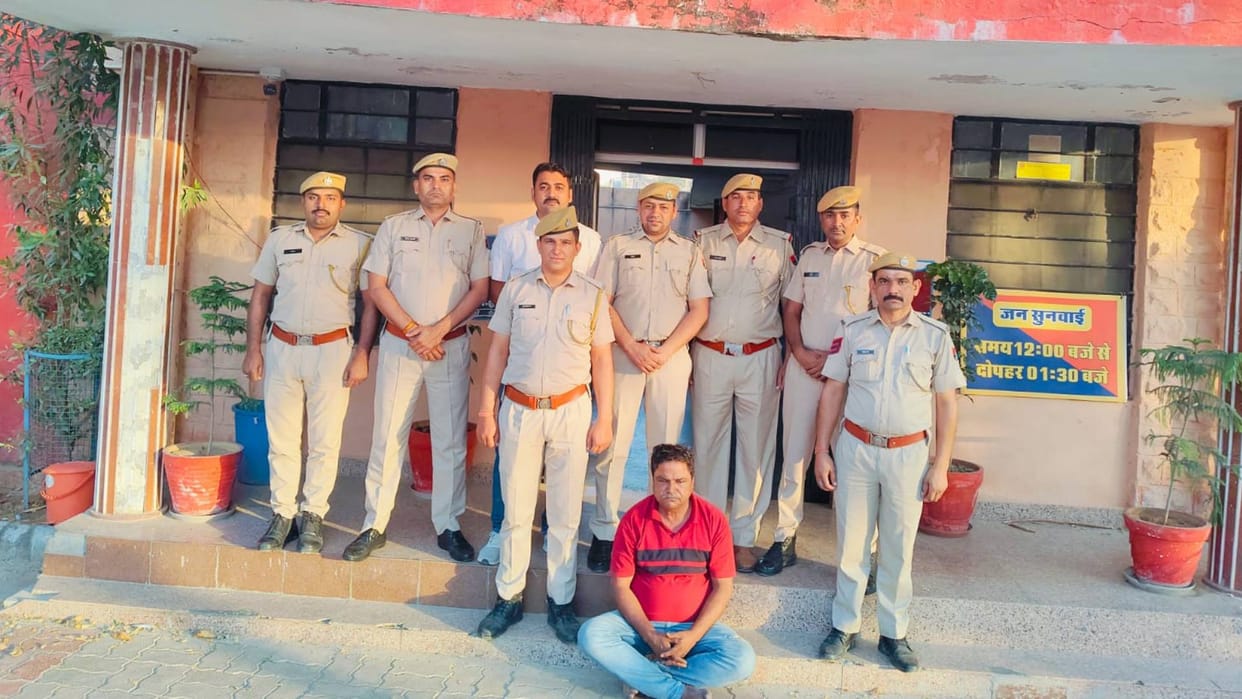 Pali News Big action by Sadar police station liquor worth 15 lakhs seized smuggler arrested